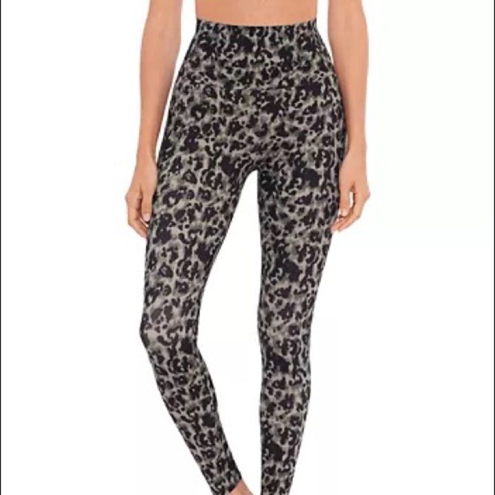 𝅺Miraclesuit Tummy-Control leggings *BOGO*